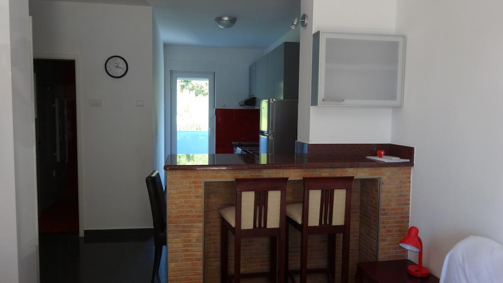 Apartments Odesa Herceg Novi Szoba fotó